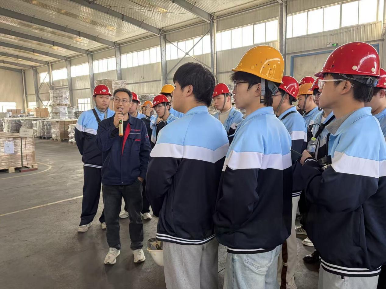 c37038a1057c4f57c4524d5a7694b521